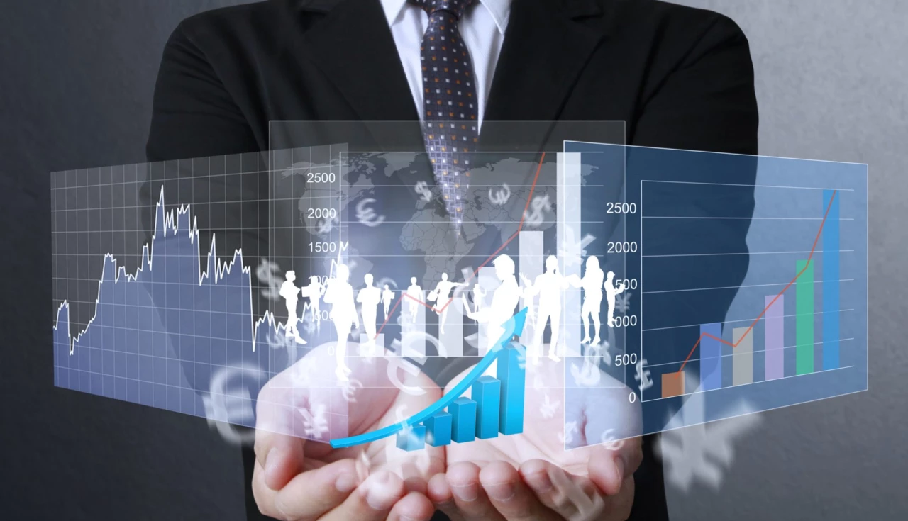 Homem de terno e gravata com gráfico da bolsa virtual nas mãos Homem de terno e gravata com gráfico da bolsa virtual nas mãos