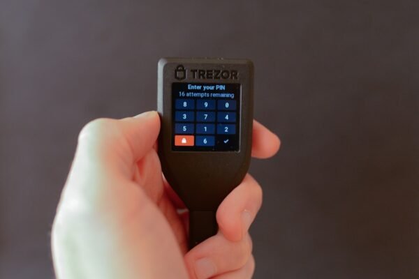 Vantagens e Desvantagens das Carteiras de Criptomoedas