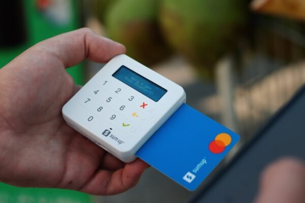 Como funciona um cartão de crédito?