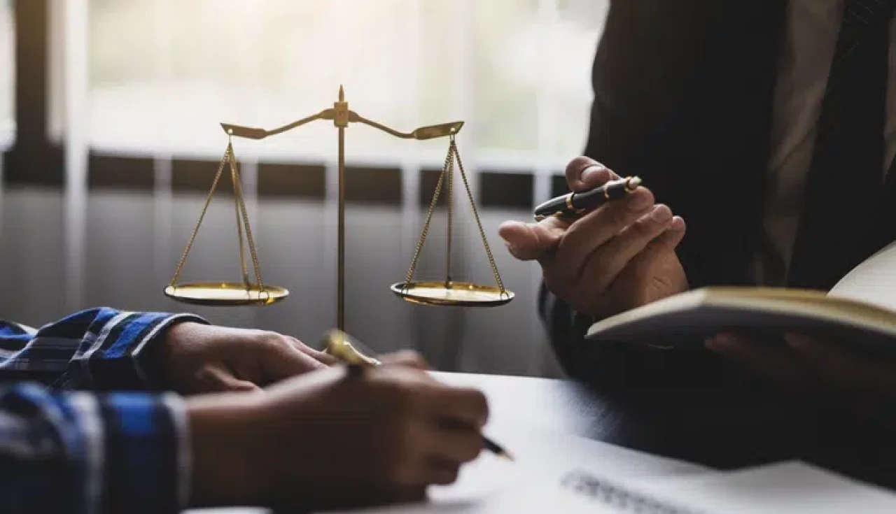 Descubra as vantagens e desvantagens de investir em Renda Variável