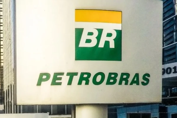 Petrobras anuncia pagamento de R$ 20 bilhões em dividendos extraordinários