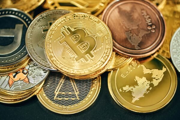 Comprar Bitcoin: Risco Ou Oportunidade Real?